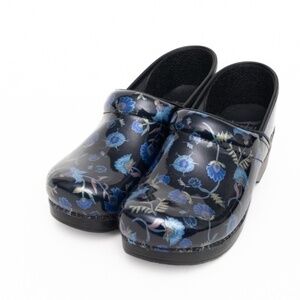 Dansko. Blue Garden Patent Clog.
